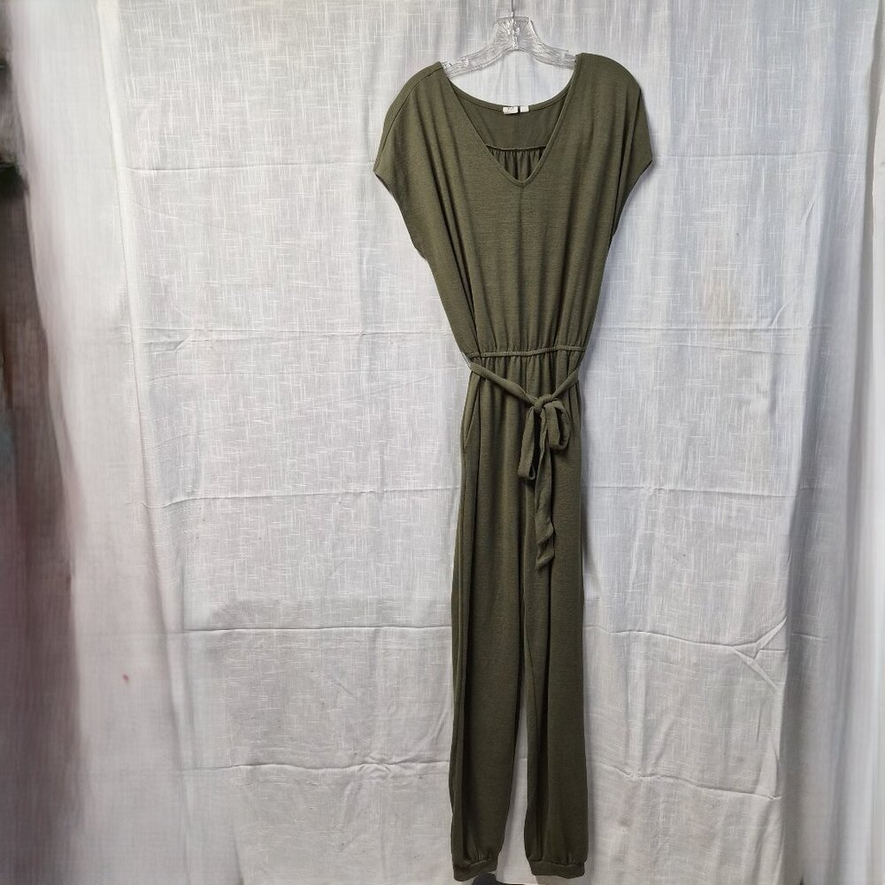 GAP Olive Green Short Sleeve V-Neck Jumpsuit M Tall Elastic Waist Belted